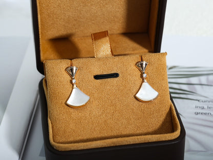 [AuraEcho]DREAM MOP PINK GOLD EARRINGS