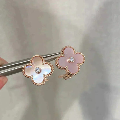 [AuraEcho]CLOVER MEDIUM 1 MOTIFS  PINK MOP DIAMOND EARRINGS