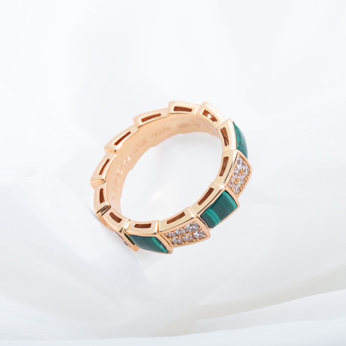 [AuraEcho]SERPENTI RING PINK GOLD MALACHITE DIAMOND PAVED 4MM