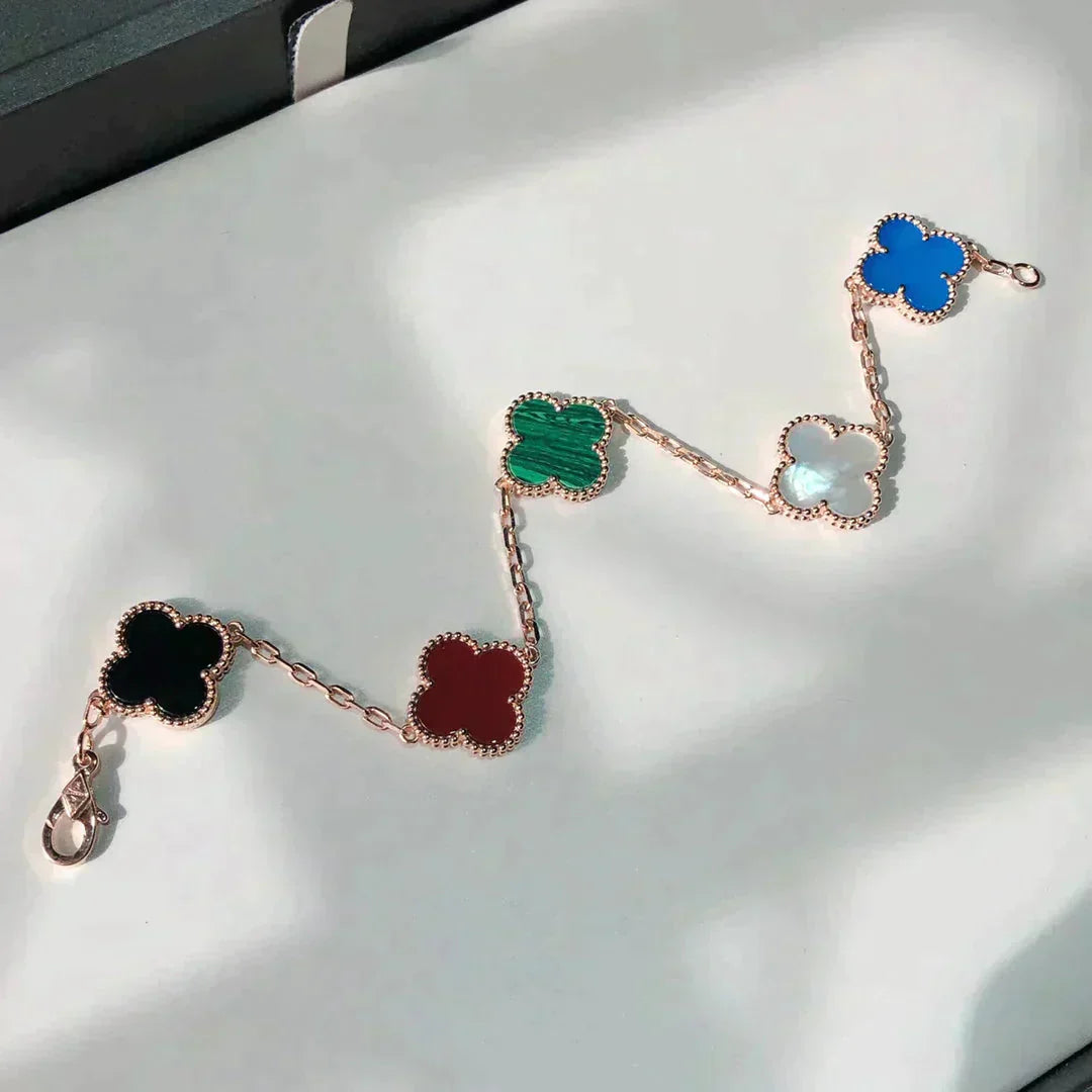 [AuraEcho]CLOVER 5 MOTIFS MULTICOLOR BRACELET