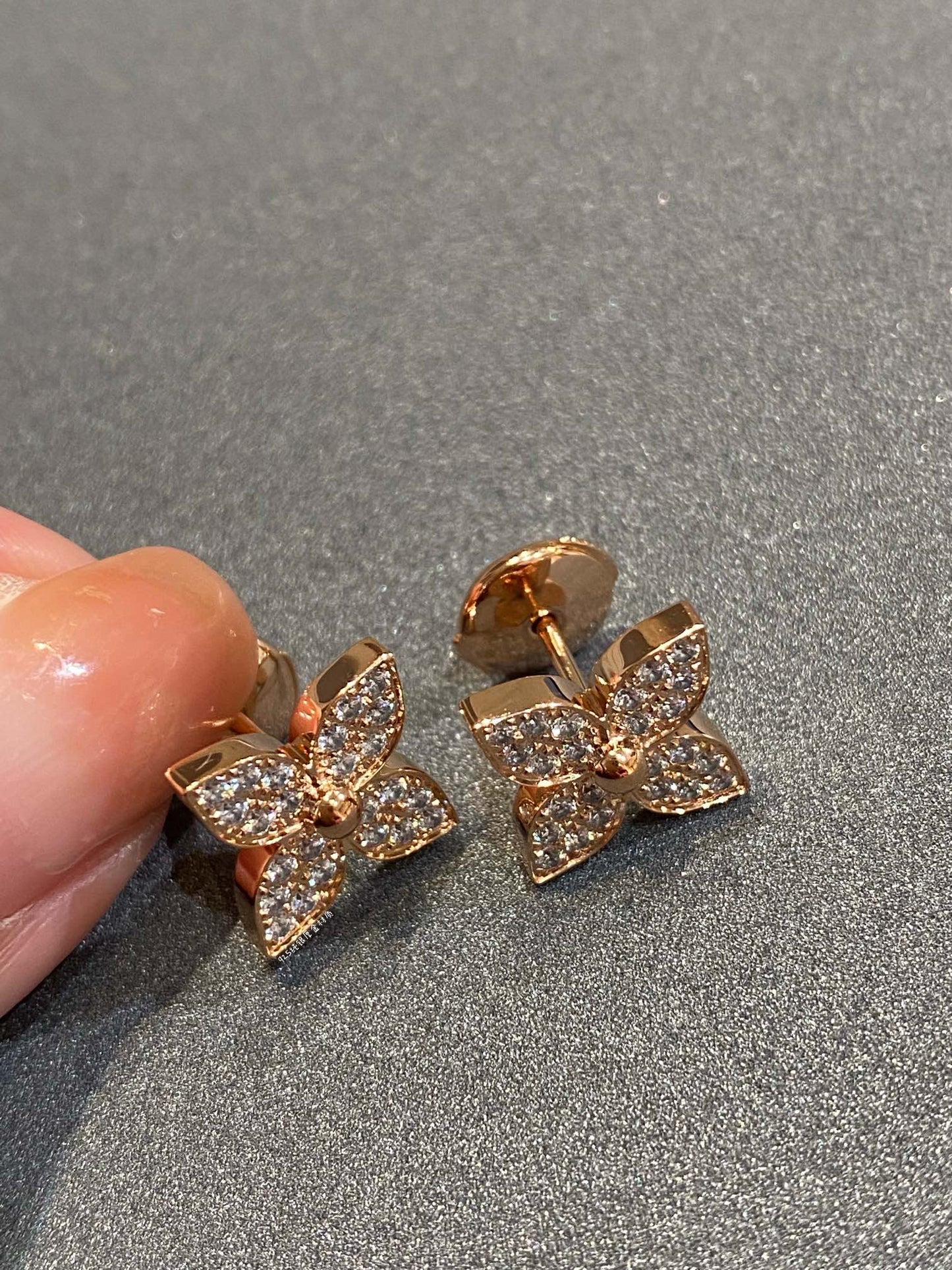 [AuraEcho]STAR DIAMOND EARRINGS