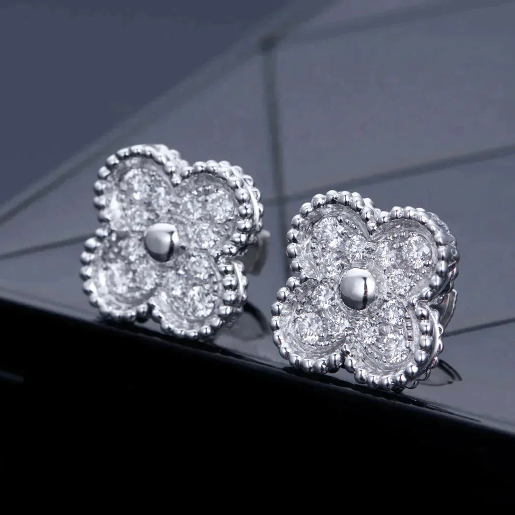 [AuraEcho]CLOVER 1 MOTIFS DIAMOND STUD EARRINGS SILVER