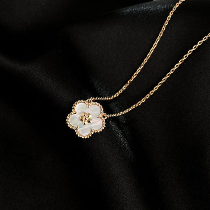 [AuraEcho]LUCKY  WHITE MOP  PLUM BLOSSOM NECKLACE