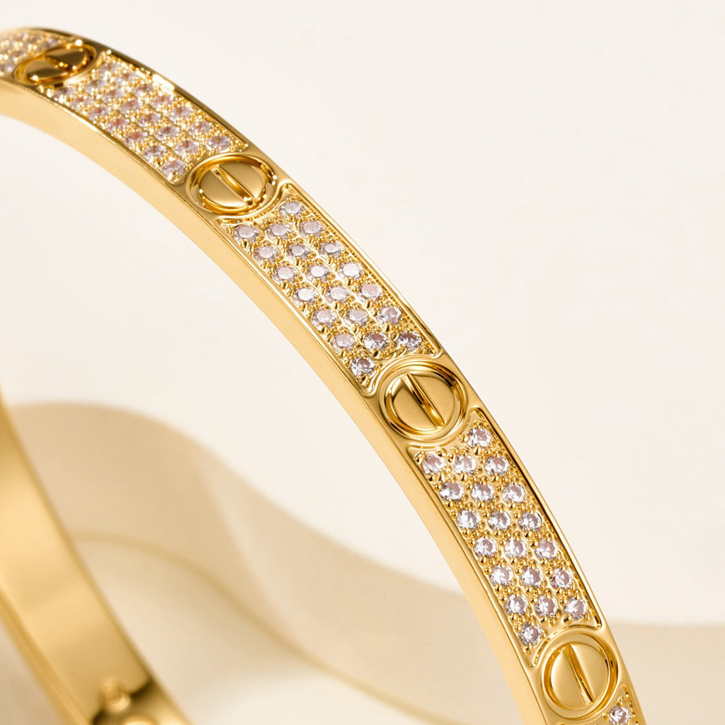 [AuraEcho]Clover Laser  Pulsar Stone 5-Motif & LOVE Diamond-Paved Bracelet Stack Set