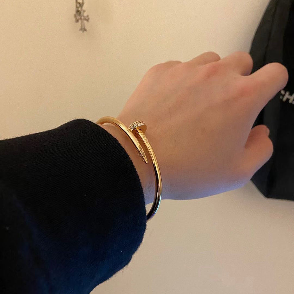 [AuraEcho] JUSTE Diamond & LOVE Diamond-Paved Bracelet Stack Set