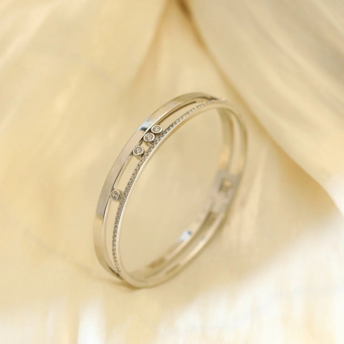 [AuraEcho]Move Romane Diamond Bangle Bracelet