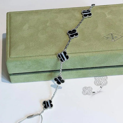 [AuraEcho] Clover 5-Motif & LOVE Unlimited Bracelet Set