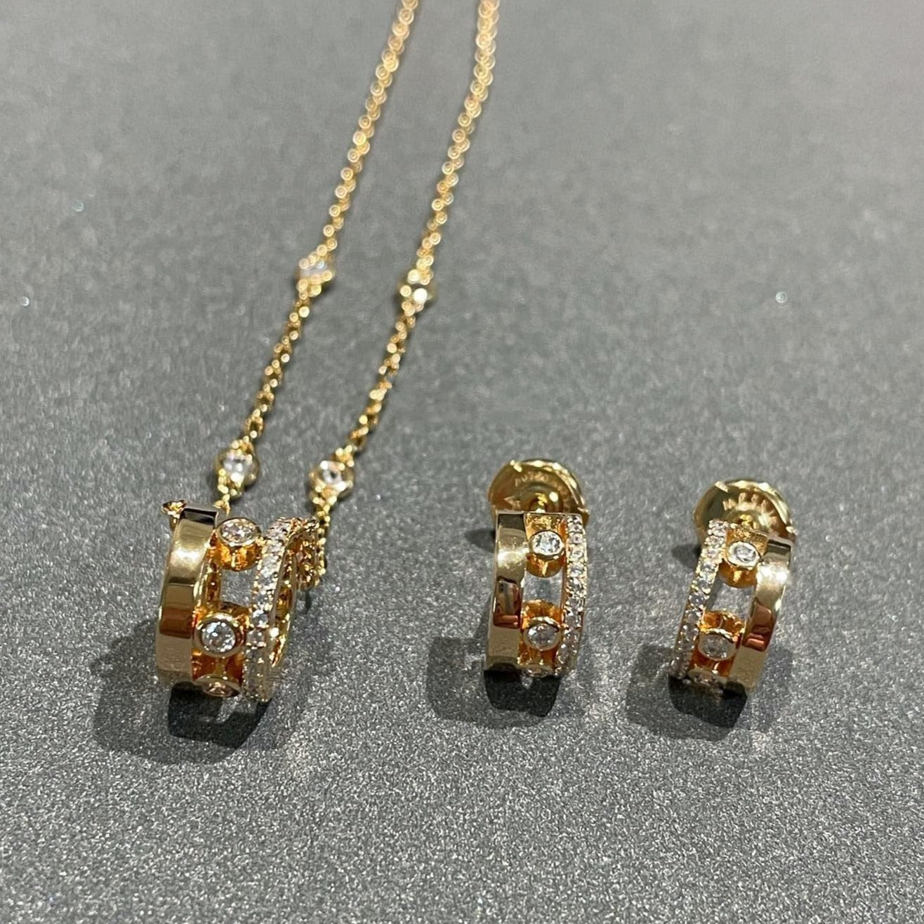 [AuraEcho]CHAIN MOVE ROMANE PEDAND NECKLACE
