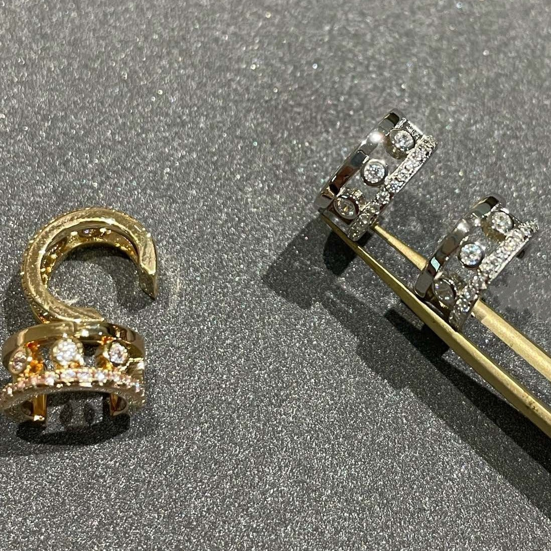 [AuraEcho]MOVE ROMANE EARRINGS DIAMOND