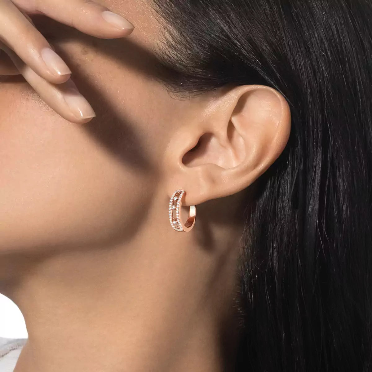 [AuraEcho]Diamond Pave_ Hoop Earrings Move