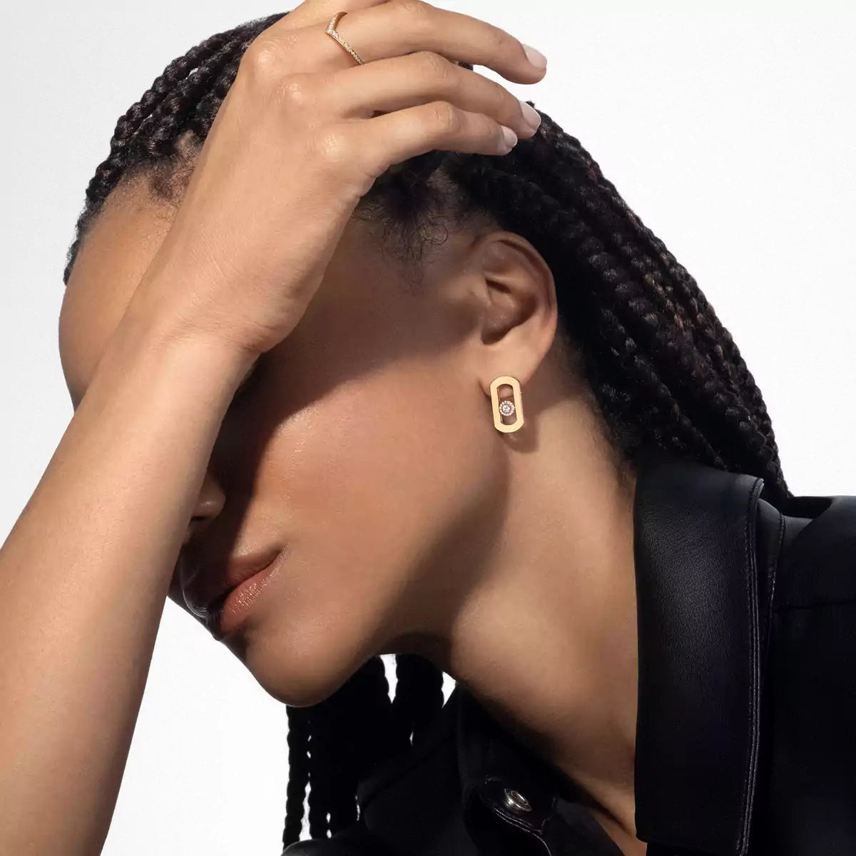 [AuraEcho]So Move Diamond Earrings in Yellow Gold